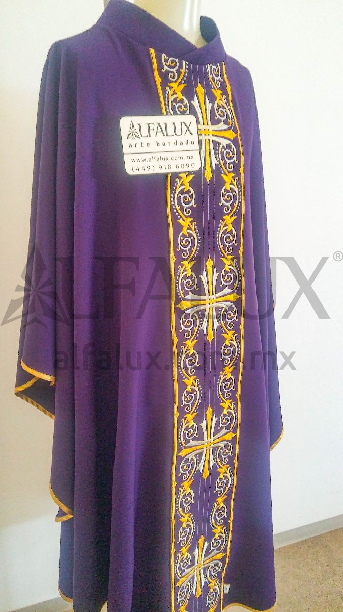 15 CARDENAL Morado Central 212